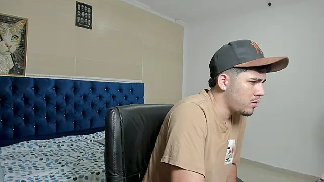 Snapshot of sebastian_jhonson chatting on October 2025 02:46:02 AM sebastian jhonson online show from October 2025 02:46:02 AM