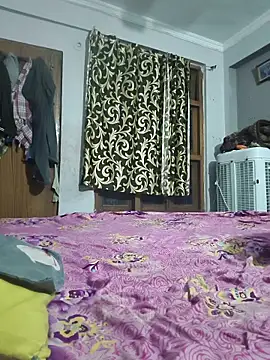 Snapshot of vardh033 chatting on February 2026 11:45:01 PM vardh033 online show from February 2026 11:45:01 PM