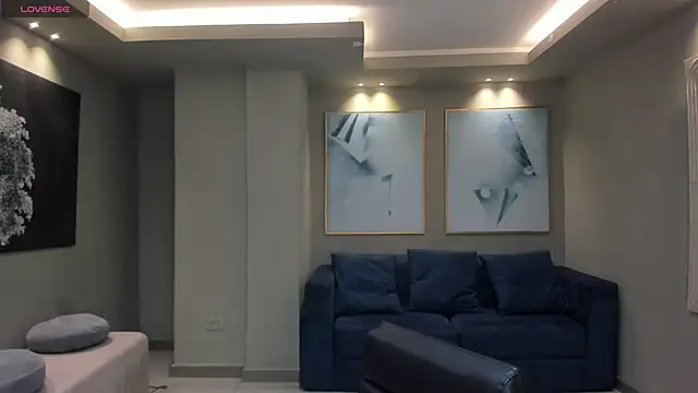 LeahNovac online show from September 2025 11:10:01 AM