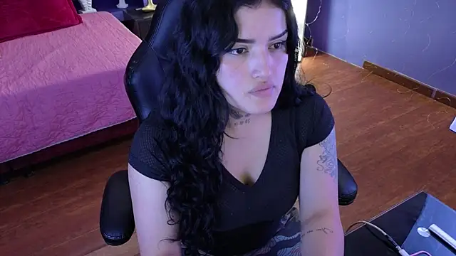 sari belle online show from December 2025 09:35:01 PM