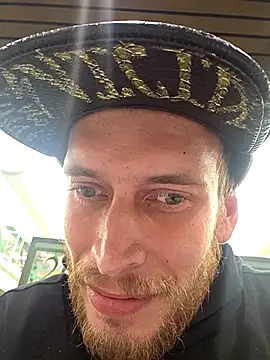 Leshok online show from November 2025 12:49:01 AM