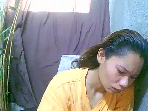 Snapshot of Sweeetgurll chatting on May 2026 12:39:01 AM Sweeetgurll online show from May 2026 12:39:01 AM