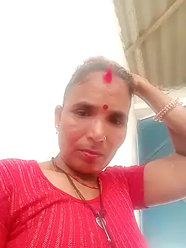 Snapshot of Monika_thakurr chatting on September 2025 08:25:01 AM Monika thakurr online show from September 2025 08:25:01 AM