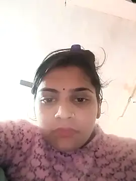 Snapshot of Monika_thakurr chatting on November 2025 02:13:01 PM Monika thakurr online show from November 2025 02:13:01 PM