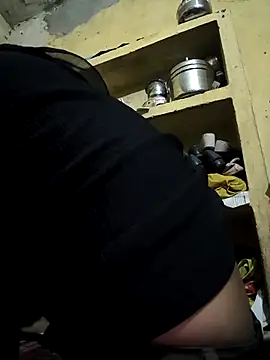 Snapshot of Antique-stickchart-couple chatting on November 2025 01:00:01 PM Antique-stickchart-couple online show from November 2025 01:00:01 PM