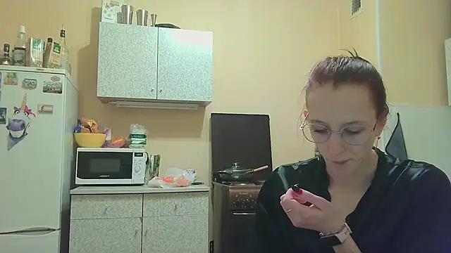 Snapshot of Lucy_Divine chatting on November 2025 07:37:01 PM Lucy Divine online show from November 2025 07:37:01 PM