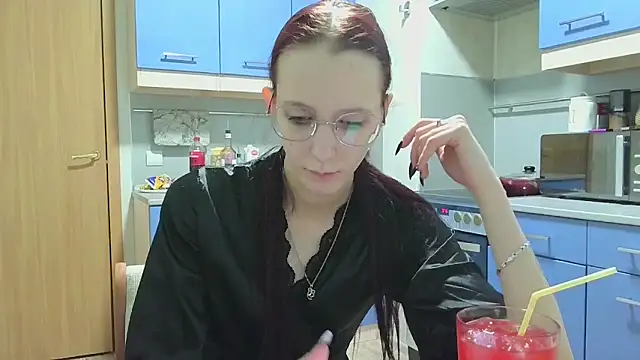 Lucy Divine online show from December 2025 10:49:02 PM