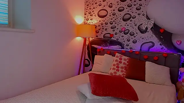 Snapshot of AlexaWilds chatting on February 2026 01:27:01 PM AlexaWilds online show from February 2026 01:27:01 PM