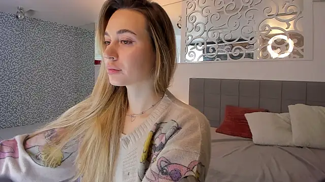 Snapshot of AlexaWilds chatting on February 2026 06:31:02 AM AlexaWilds online show from February 2026 06:31:02 AM