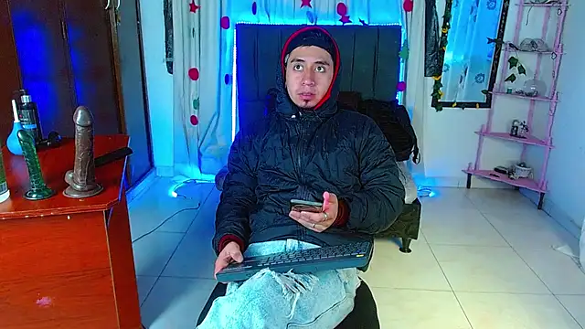 Snapshot of abnerdam01 chatting on November 2025 11:47:01 AM abnerdam01 online show from November 2025 11:47:01 AM