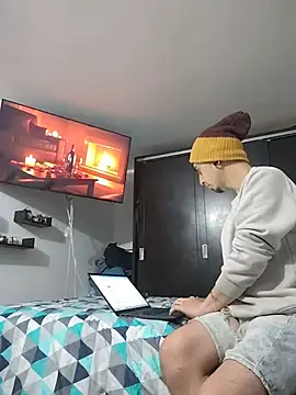 Snapshot of abnerdam01 chatting on November 2025 01:54:02 PM abnerdam01 online show from November 2025 01:54:02 PM