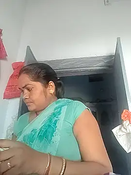 Snapshot of Rashi_cut chatting on September 2025 04:14:02 AM Rashi cut online show from September 2025 04:14:02 AM