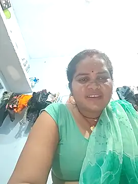 Snapshot of Rashi_cut chatting on September 2025 05:36:02 PM Rashi cut online show from September 2025 05:36:02 PM