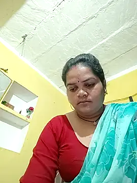 Snapshot of Rashi_cut chatting on September 2025 12:22:02 AM Rashi cut online show from September 2025 12:22:02 AM