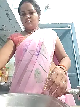Snapshot of Rashi_cut chatting on September 2025 01:13:02 PM Rashi cut online show from September 2025 01:13:02 PM