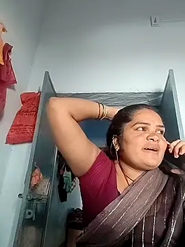 Snapshot of Rashi_cut chatting on September 2025 03:20:01 AM Rashi cut online show from September 2025 03:20:01 AM