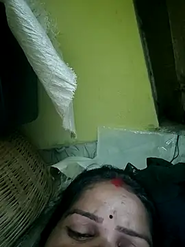 Snapshot of Rashi_cut chatting on October 2025 05:56:02 PM Rashi cut online show from October 2025 05:56:02 PM