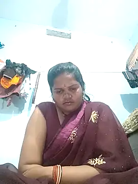 Snapshot of Rashi_cut chatting on October 2025 01:45:02 PM Rashi cut online show from October 2025 01:45:02 PM