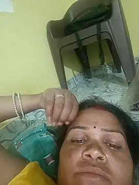Snapshot of Rashi_cut chatting on October 2025 03:56:02 PM Rashi cut online show from October 2025 03:56:02 PM