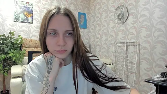 Snapshot of Kelly_Gerzikaa chatting on October 2025 11:40:01 AM Kelly Gerzikaa online show from October 2025 11:40:01 AM