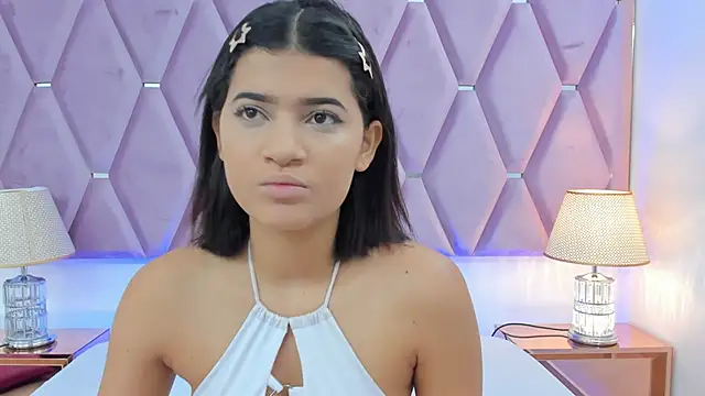 Snapshot of MaskedGirl_ chatting on October 2025 11:31:01 AM MaskedGirl online show from October 2025 11:31:01 AM