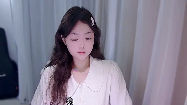 Snapshot of YUANYUAN-A chatting on November 2025 01:15:01 AM YUANYUAN-A online show from November 2025 01:15:01 AM