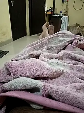 shadab1267 online show from November 2025 03:45:02 PM