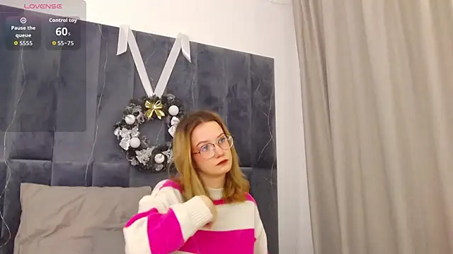 MaeLili online show from January 2026 05:10:02 AM