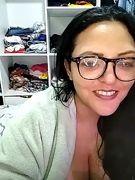 Snapshot of AuroraChest chatting on September 2025 09:04:01 PM AuroraChest online show from September 2025 09:04:01 PM