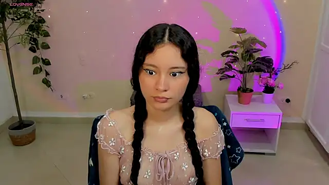 Krysten Riter online show from February 2026 01:43:01 PM