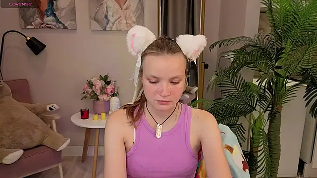 Snapshot of Ginger_Emma chatting on September 2025 09:16:02 PM Ginger Emma online show from September 2025 09:16:02 PM