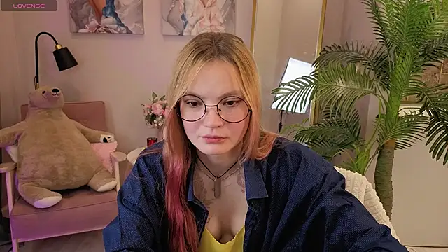 Snapshot of Ginger_Emma chatting on September 2025 05:24:01 AM Ginger Emma online show from September 2025 05:24:01 AM