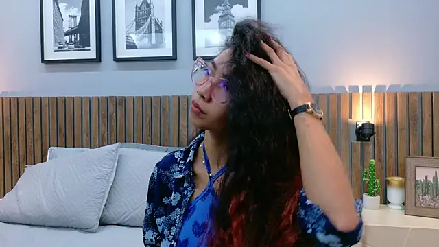 Snapshot of luna_roja25 chatting on November 2025 01:33:02 PM luna roja25 online show from November 2025 01:33:02 PM