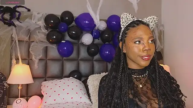 AmiraMorgan online show from November 2025 05:09:01 AM