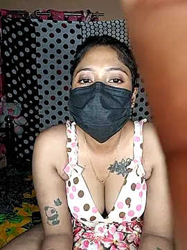 Snapshot of Horny_wife_Salu chatting on September 2025 07:46:02 PM Horny wife Salu online show from September 2025 07:46:02 PM