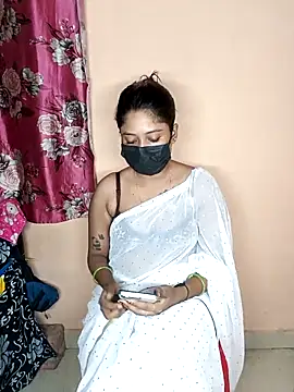 Snapshot of Horny_wife_Salu chatting on September 2025 08:30:01 PM Horny wife Salu online show from September 2025 08:30:01 PM
