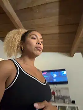 bobbiebbb online show from February 2026 11:39:01 AM