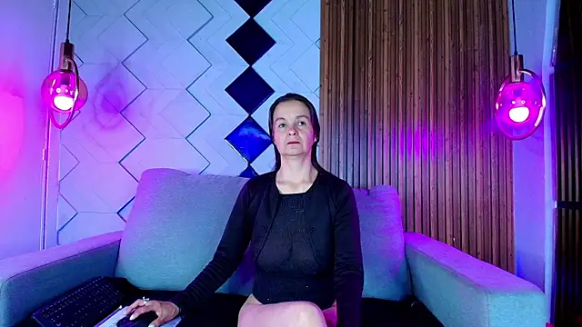 Susyhot  online show from September 2025 11:14:01 AM