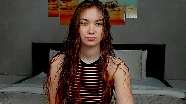 AmadaReine online show from February 2026 03:51:02 AM