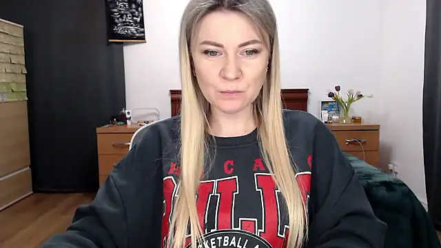 ParadiseAlina online show from January 2026 07:29:01 PM