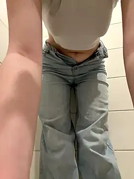 Snapshot of Cumonmme chatting on January 2026 08:25:01 PM Cumonmme online show from January 2026 08:25:01 PM