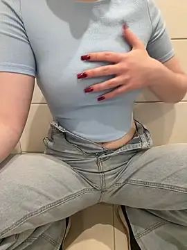 Snapshot of Cumonmme chatting on January 2026 08:13:02 PM Cumonmme online show from January 2026 08:13:02 PM