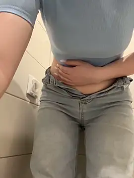 Snapshot of Cumonmme chatting on January 2026 08:07:01 PM Cumonmme online show from January 2026 08:07:01 PM