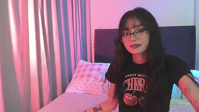 Snapshot of psycatt_ chatting on November 2025 03:50:02 AM psycatt online show from November 2025 03:50:02 AM