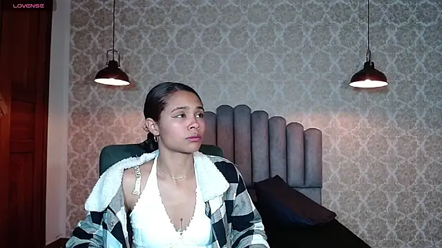 Kristall 06 online show from September 2025 02:38:02 AM