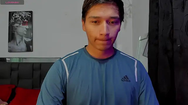 Snapshot of mateo-Esposito chatting on November 2025 12:56:01 AM mateo-Esposito online show from November 2025 12:56:01 AM