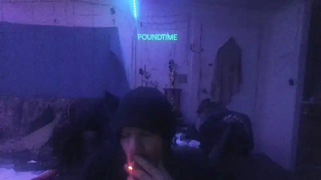 Poundtown1226 online show from January 2026 03:01:01 AM