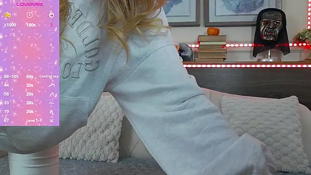 MuseDollX online show from October 2025 07:59:01 PM