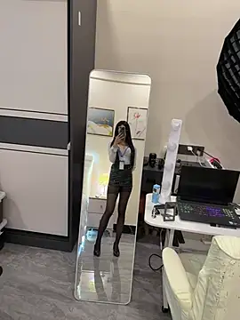 xiaoxun520 online show from January 2026 04:54:02 PM