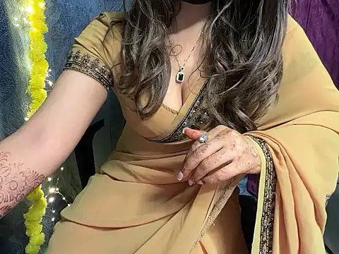 YoursSuku online show from October 2025 06:19:02 PM